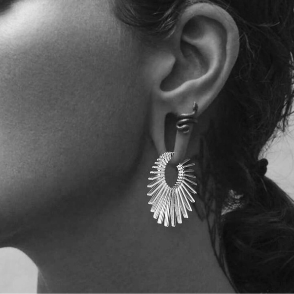 🔘14k (1 PIECE) 4mm/6g Ear Stretchers/ Weights /Tunnels for Gauged Ears👂🏻 NWT - Picture 3 of 8